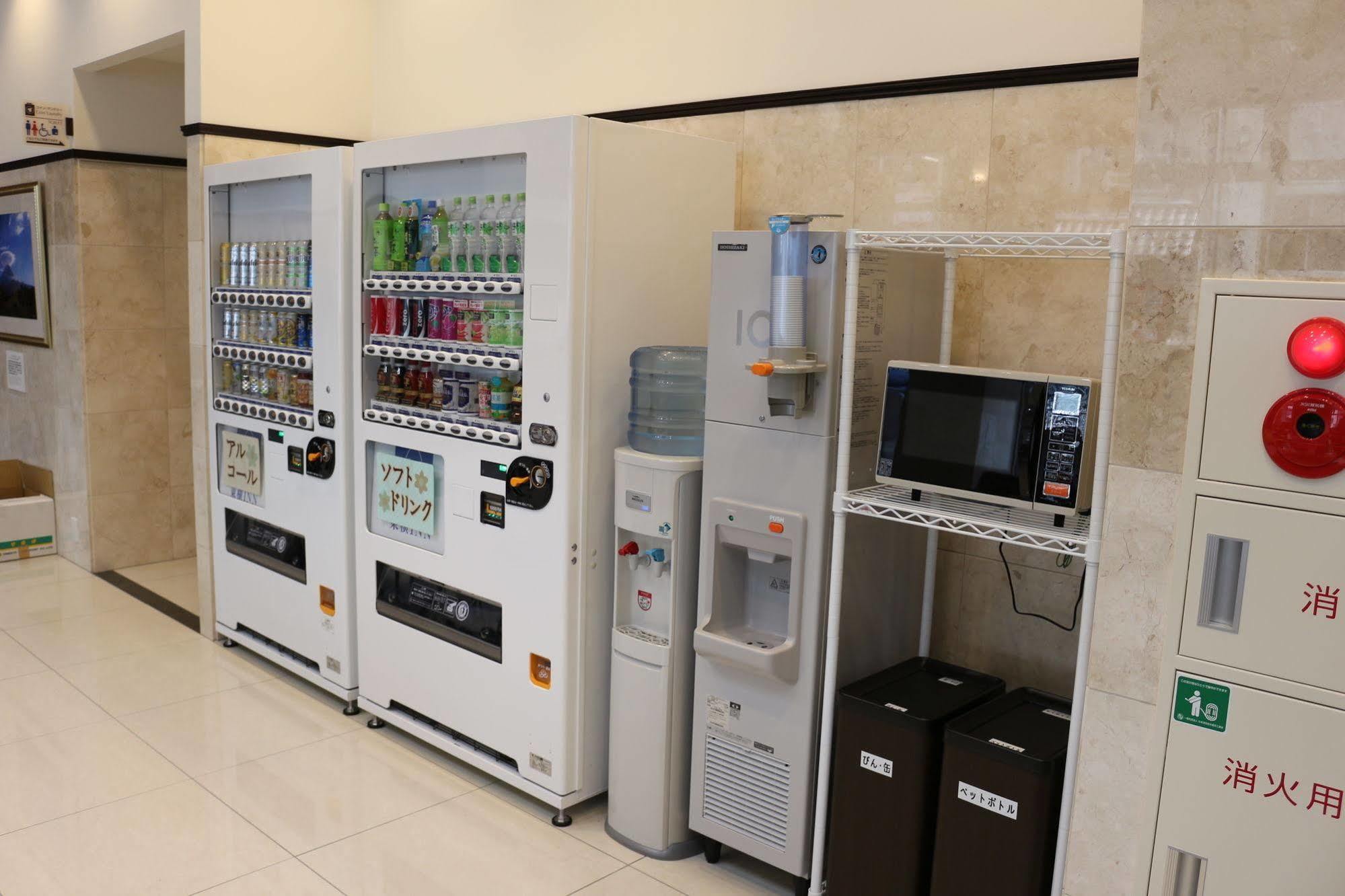 Toyoko Yokohama Sakuragicho 3*